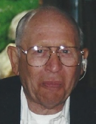 Photo of Robert L. "Bob" McCauley
