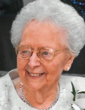 Photo of Vera Lindquist