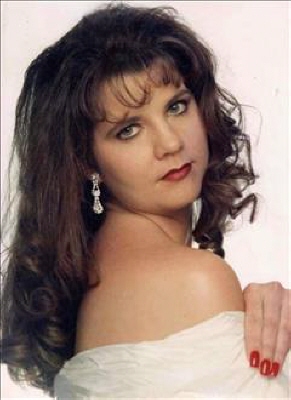 Photo of Paula Thomas