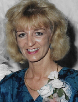 Photo of Roxanne Small