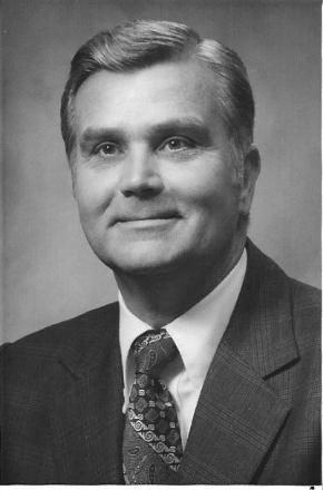 Photo of Kenneth Lutz