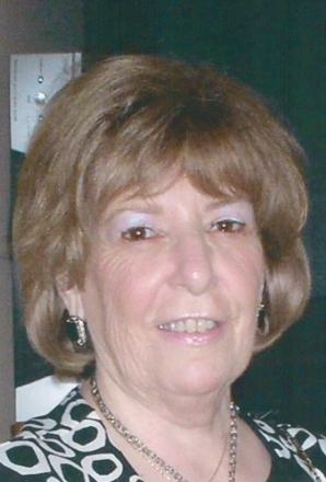 Photo of Elaine Denault (née Romain)
