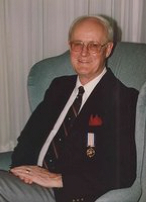 Photo of Dr. Douglas MacIntosh