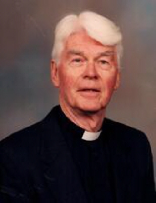Photo of Father Robert Pearson