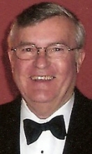 Maynard E. Vetter 707618
