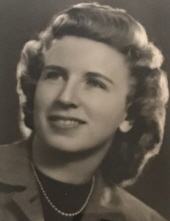 Photo of Lydia Krier