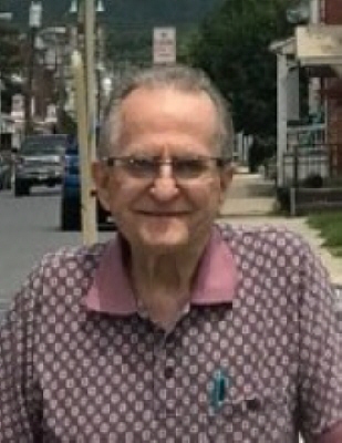 Photo of Roy Lindenmuth