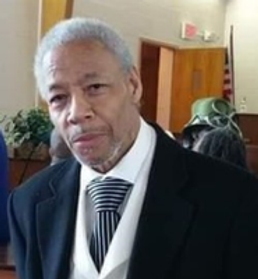Photo of Larry Carter