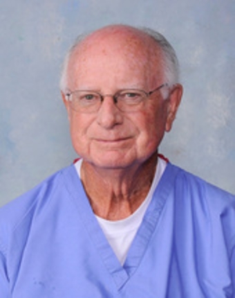 Photo of Dr. Calvin Bracy
