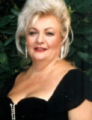 Photo of Lorraine Romano