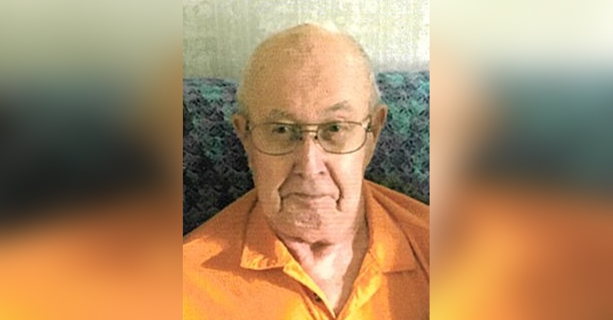 Obituary information for Robert D. McGowan