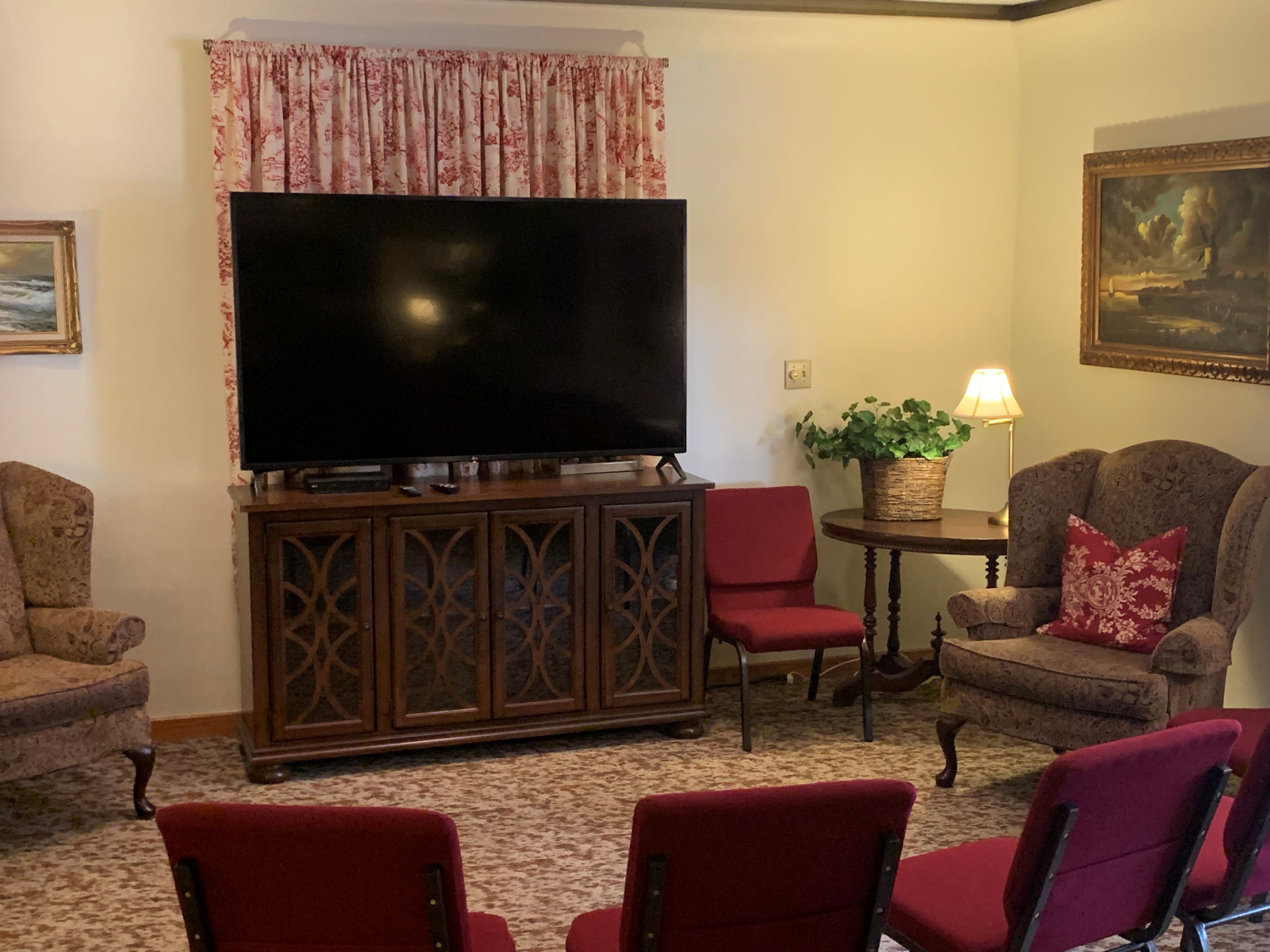Facilities | Hippensteel Funeral Service & Crematory