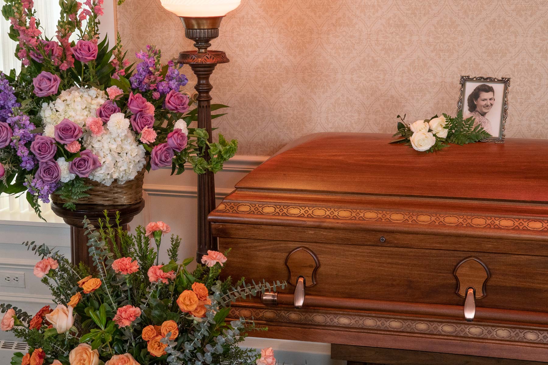 Naperville Tour FriedrichJones & OvermanJones Funeral...