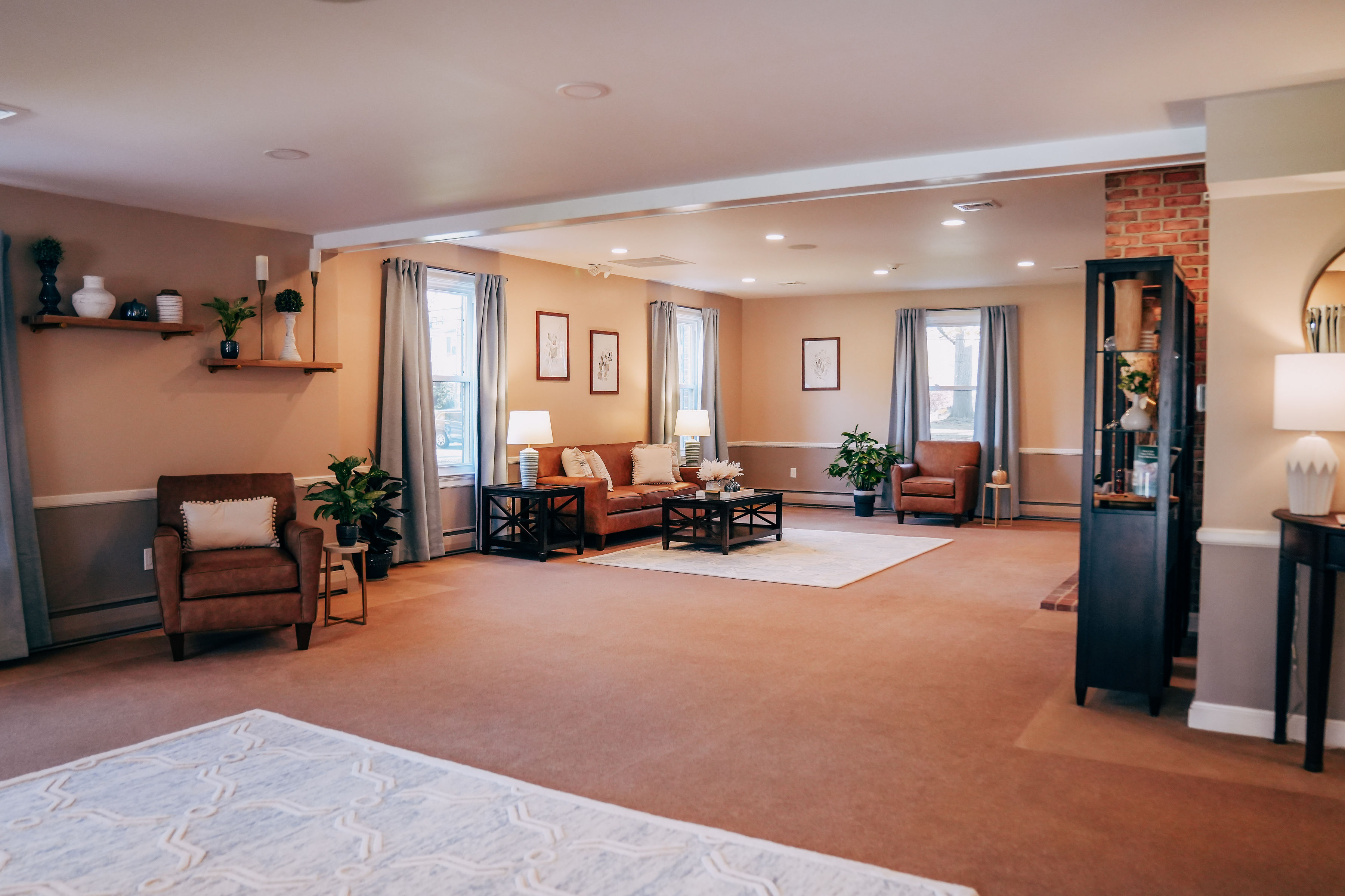 Gallery Houck & Gofus Funeral Home & Cremation Services...