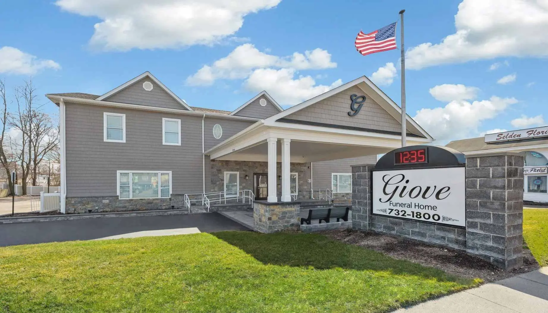 Funeral Homes Near Selden Ny