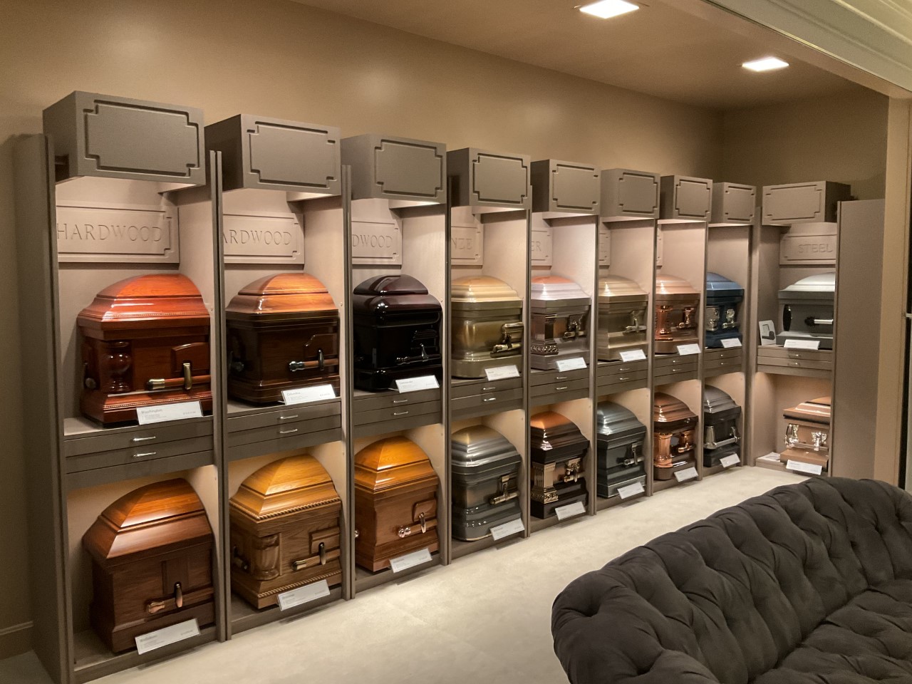 Maurice L. Knee , Ltd. Funeral Home | Plum, PA