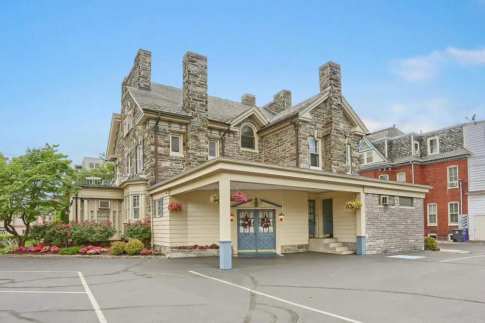 Schumacher & Benner Funeral Home & Crematory | Pottstown, PA