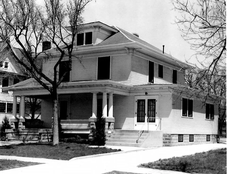 Herrmann & LockenourJones McCook & Cambridge, NE Funeral