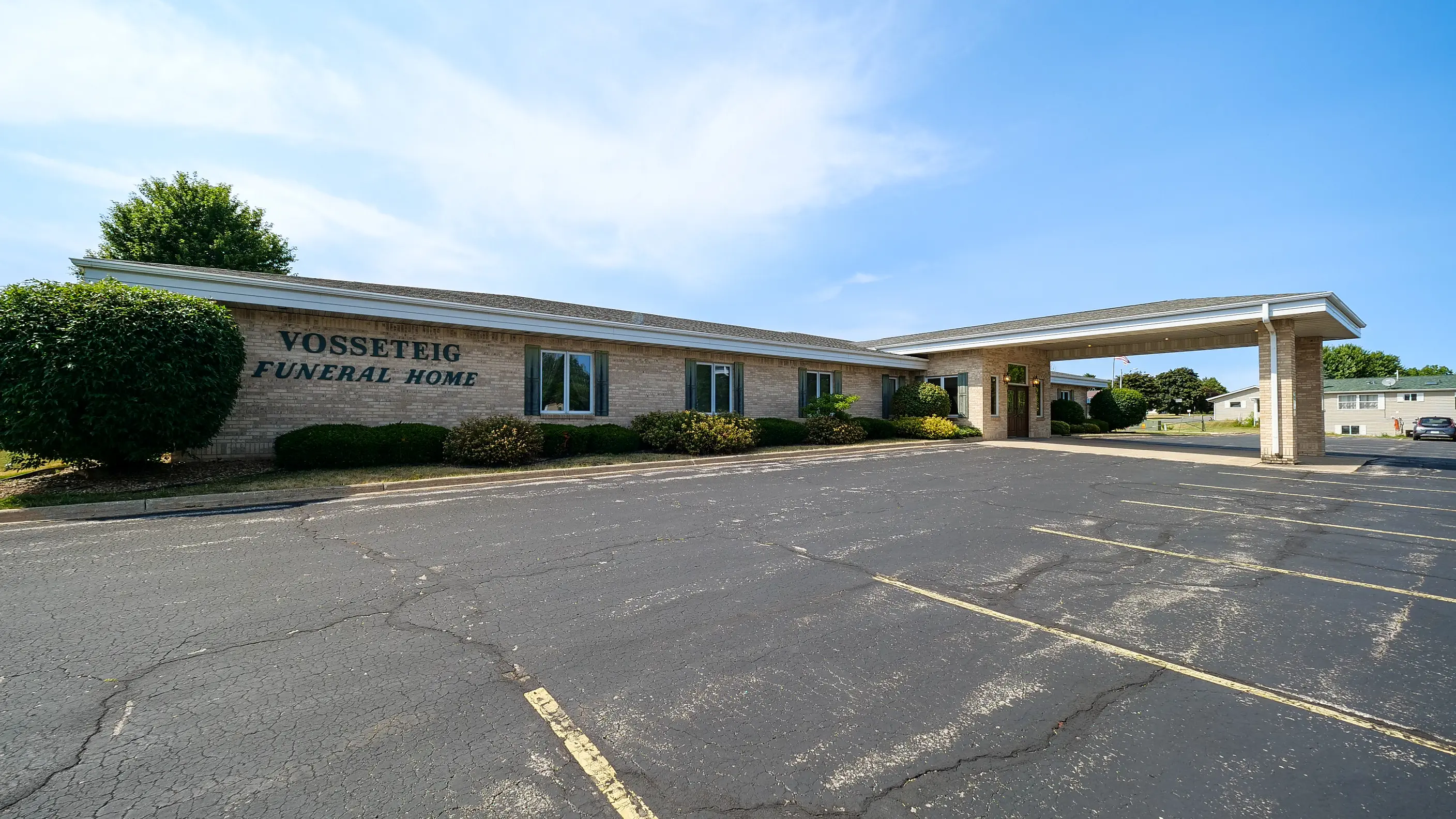 Vosseteig Larson Funeral Home - vxce81a